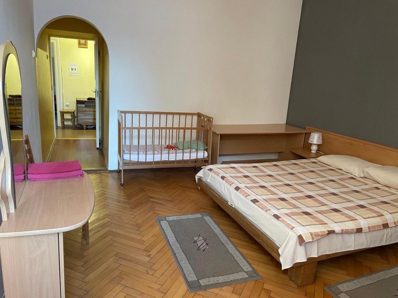 Guest Rooms Leopoli Esterno foto