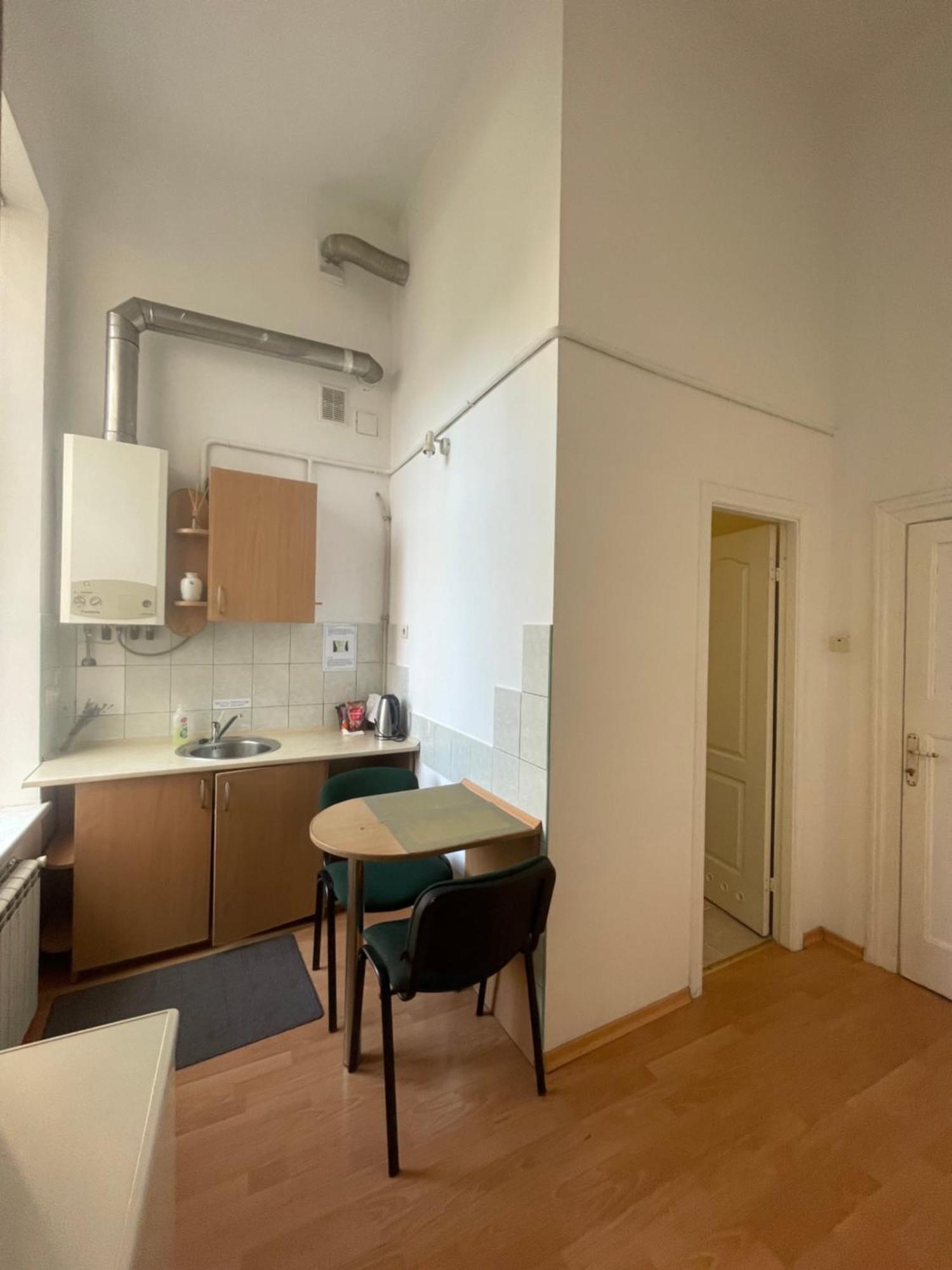 Guest Rooms Leopoli Esterno foto