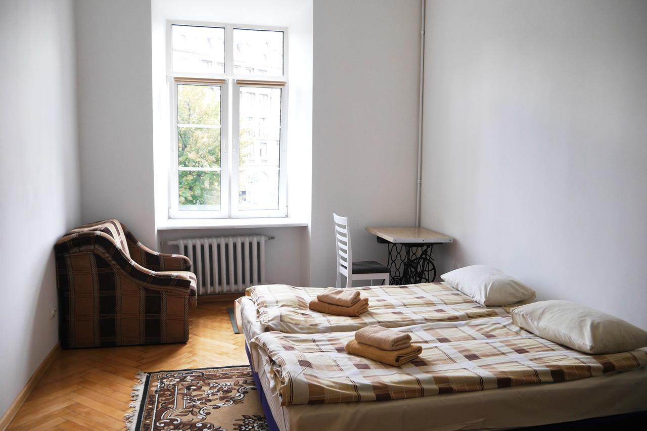 Guest Rooms Leopoli Esterno foto